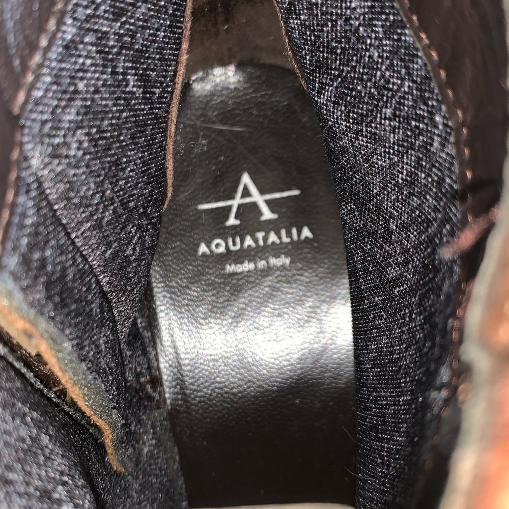 AQUATALIA brown ankle boots, suede leather trim, inside zip, 2” block heels. 9 - Picture 13 of 17